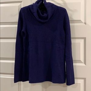 Banana Republic cashmere blend sweater size medium